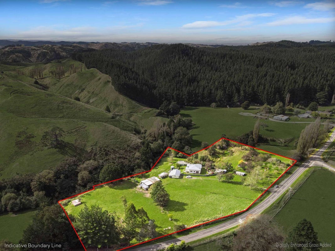 608 Ongo Road, Hunterville - Carousel 1