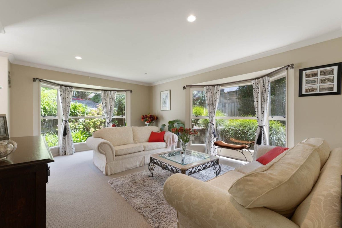 117 Bushlands Park Drive, Albany, Auckland - Carousel 2