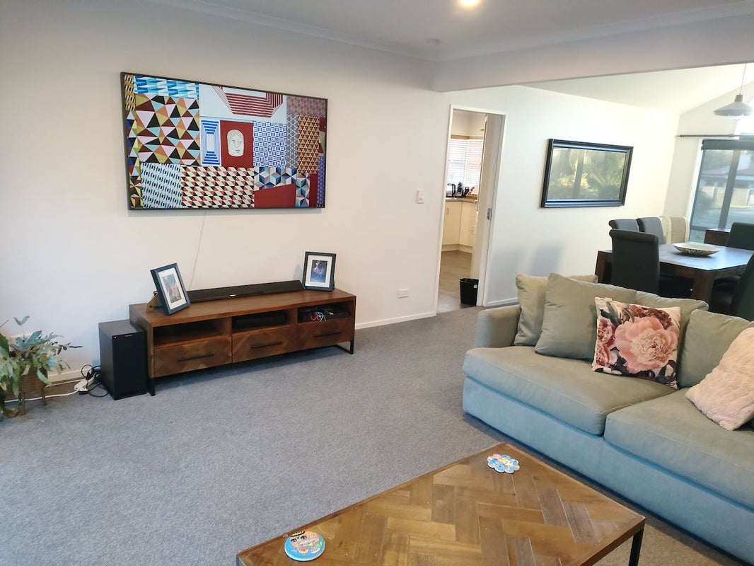 6 Edward Payton Grove, Pukehangi, Rotorua - Carousel 2