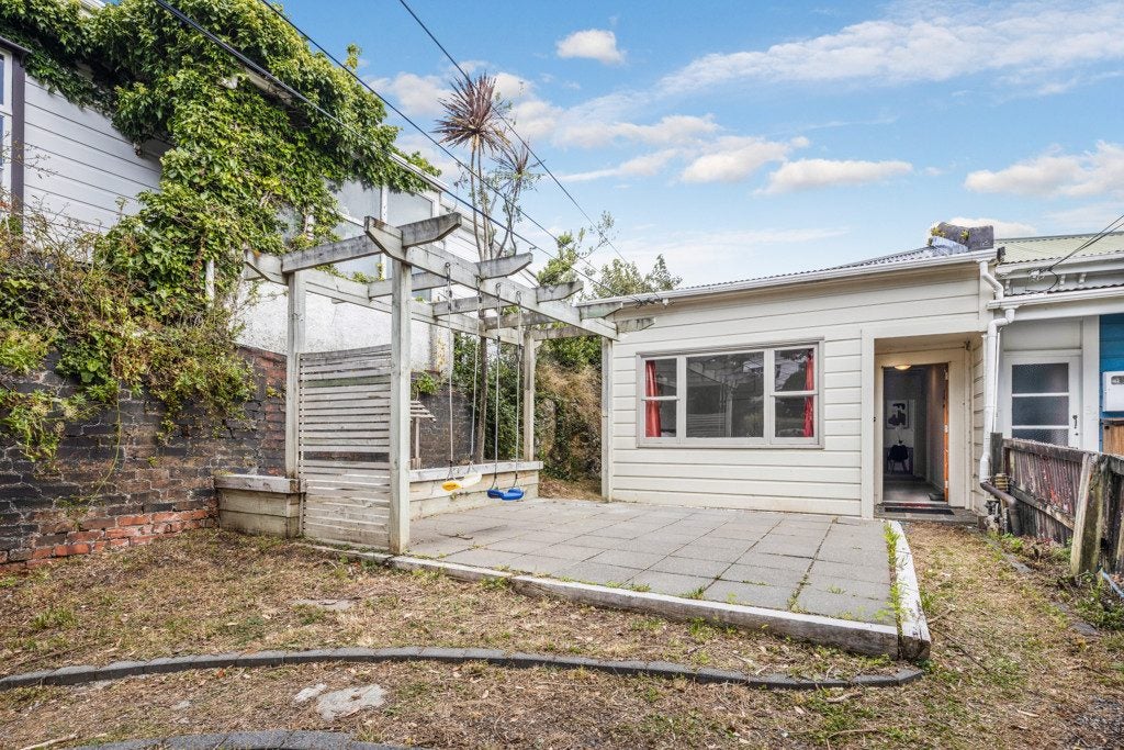 34 Mckinley Crescent, Brooklyn, Wellington - Carousel 2