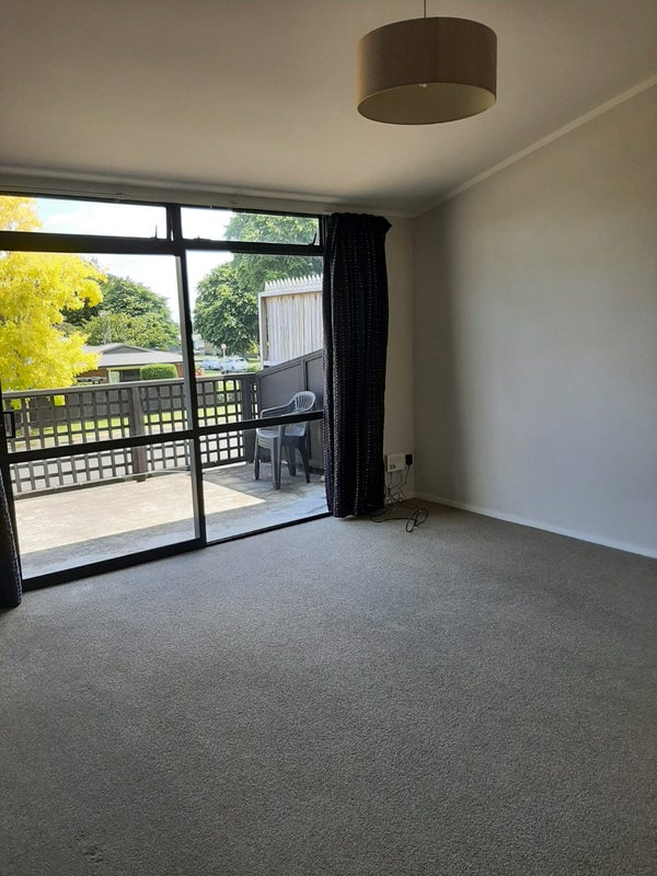 10/98 Burns Street, Leamington, Cambridge - Carousel 2
