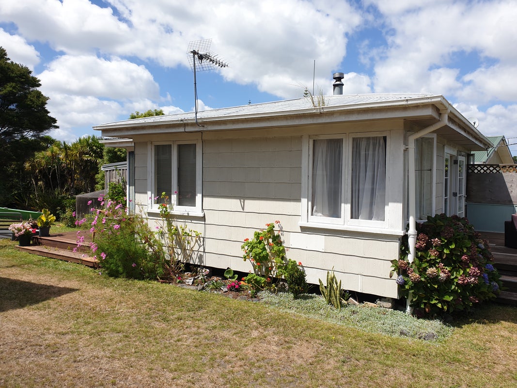 32 James Mcleod Road, Helensville - Carousel 1