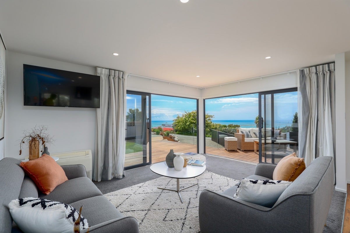 115 Princes Drive, Britannia Heights, Nelson - Carousel 2