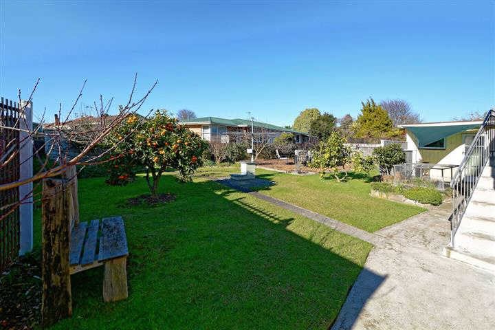 26 Kensington Place, Fairfield, Hamilton - Carousel 8