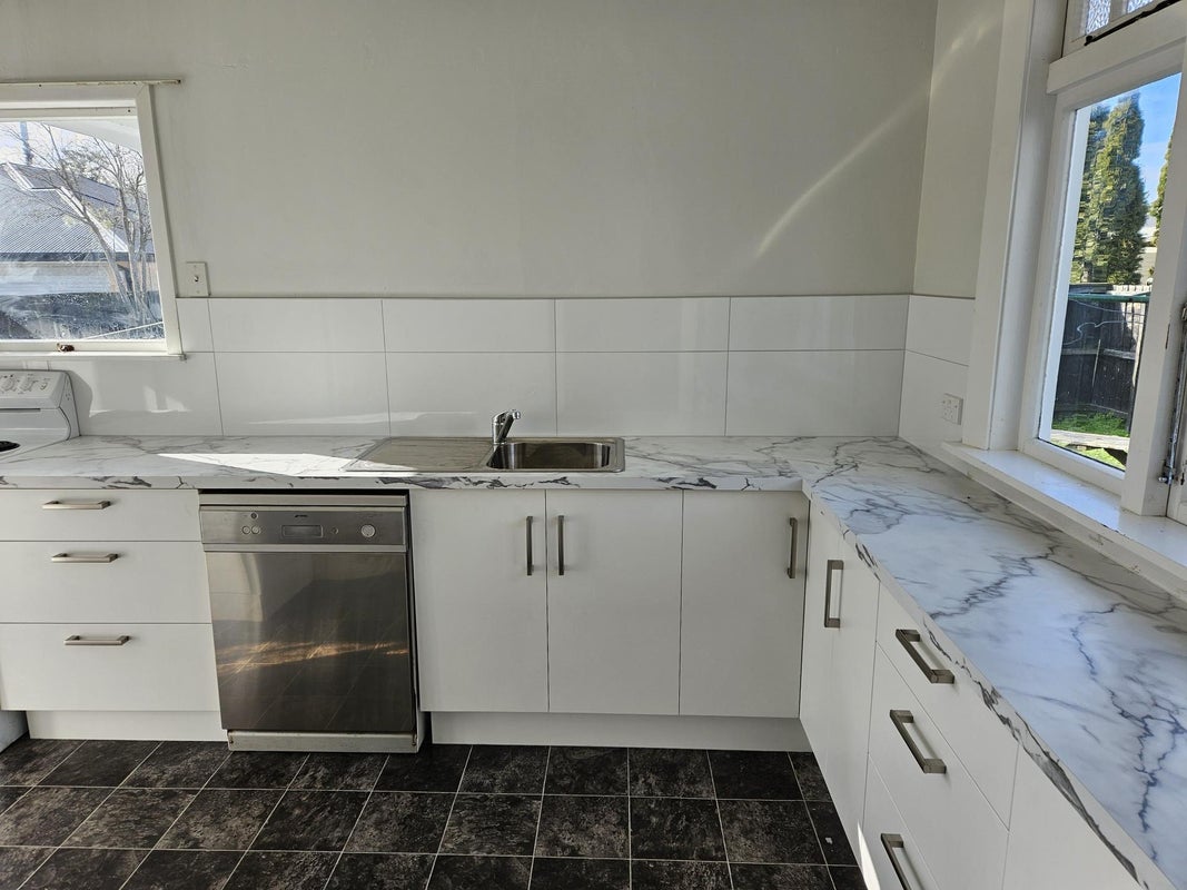 18 Sumner Street, Spreydon, Christchurch - Carousel 1