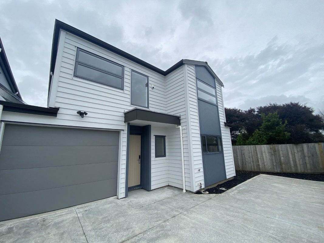 40D Wimbledon Crescent, Glen Innes, Auckland - Carousel 1