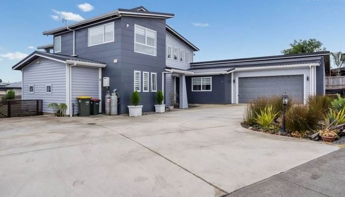 19 George Town Drive, Beachlands, Auckland - Carousel 2