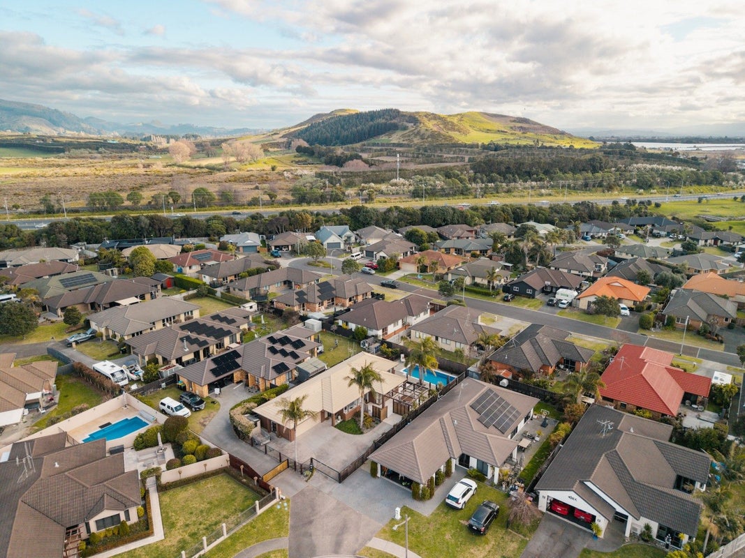 17 Addison Court, Papamoa, Tauranga, Bay Of Plenty - Carousel 23