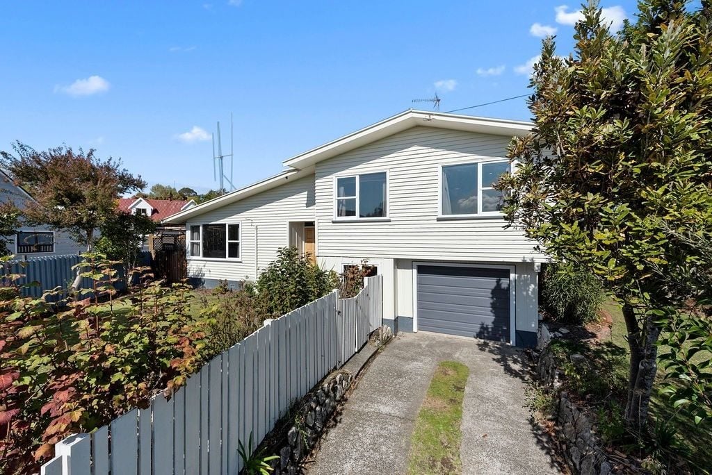 10 Sussex Street, Chartwell, Hamilton - Carousel 12