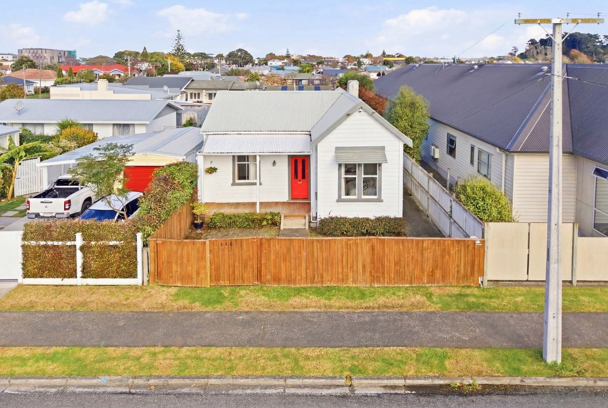 125 Harrison Street, Whanganui, Whanganui - Carousel 2