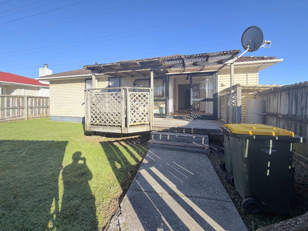 6 Mangos Place, Pakuranga, Auckland - Carousel 2