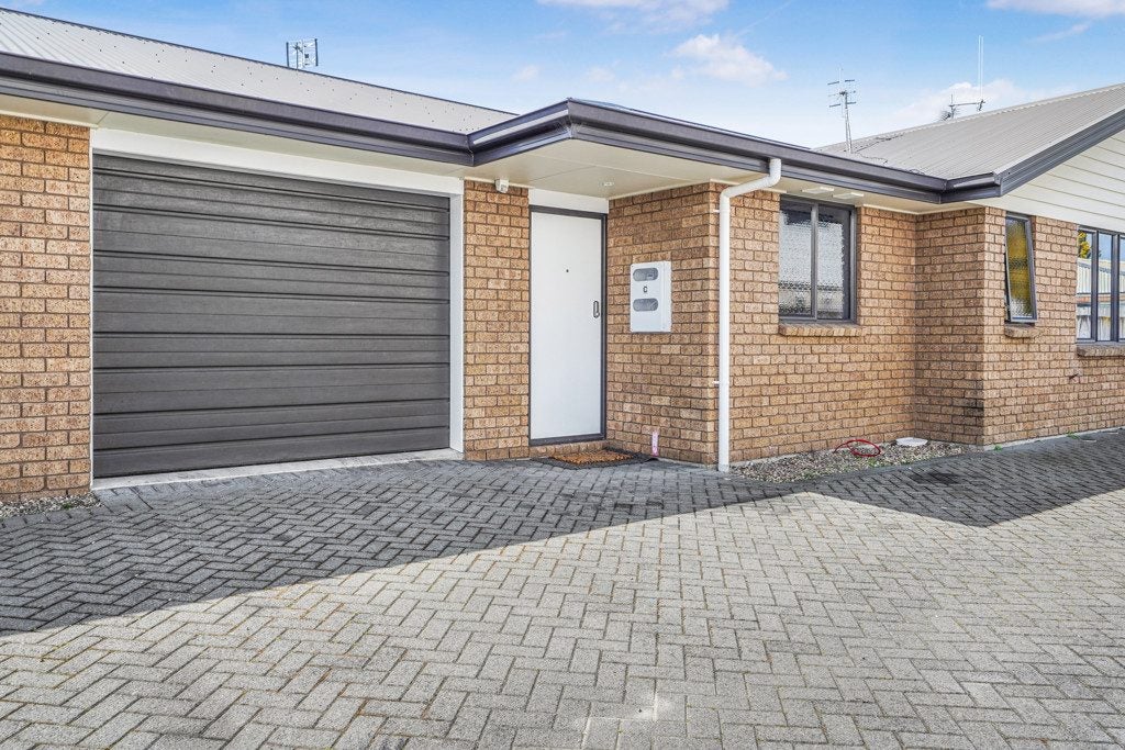 11C Paterson Street, Frankton, Hamilton - Carousel 1
