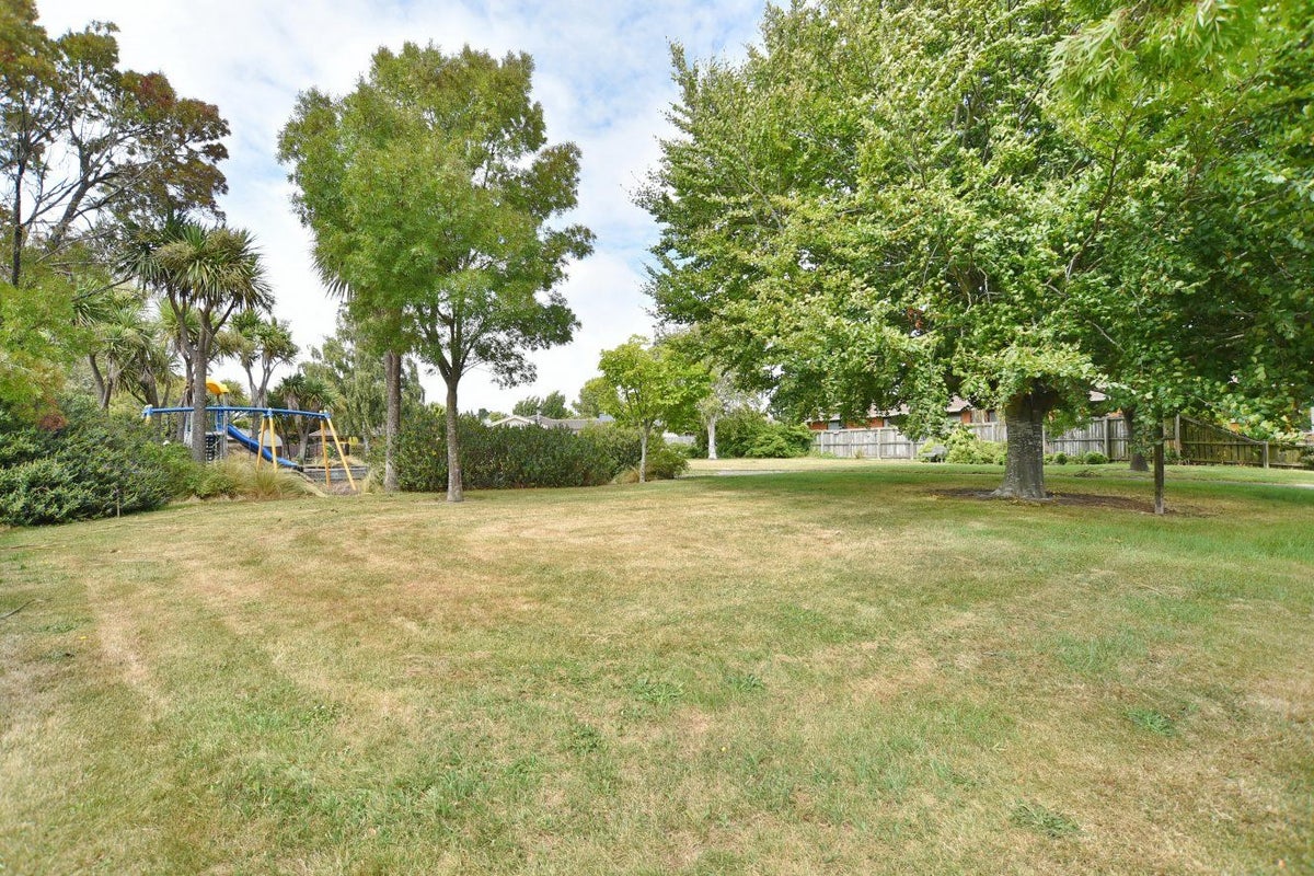 1/20 Montclare Avenue, Ilam, Christchurch - Carousel 21