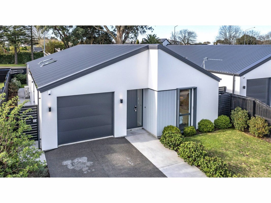 16 Horoeka Street, Avonhead, Christchurch - Carousel 1