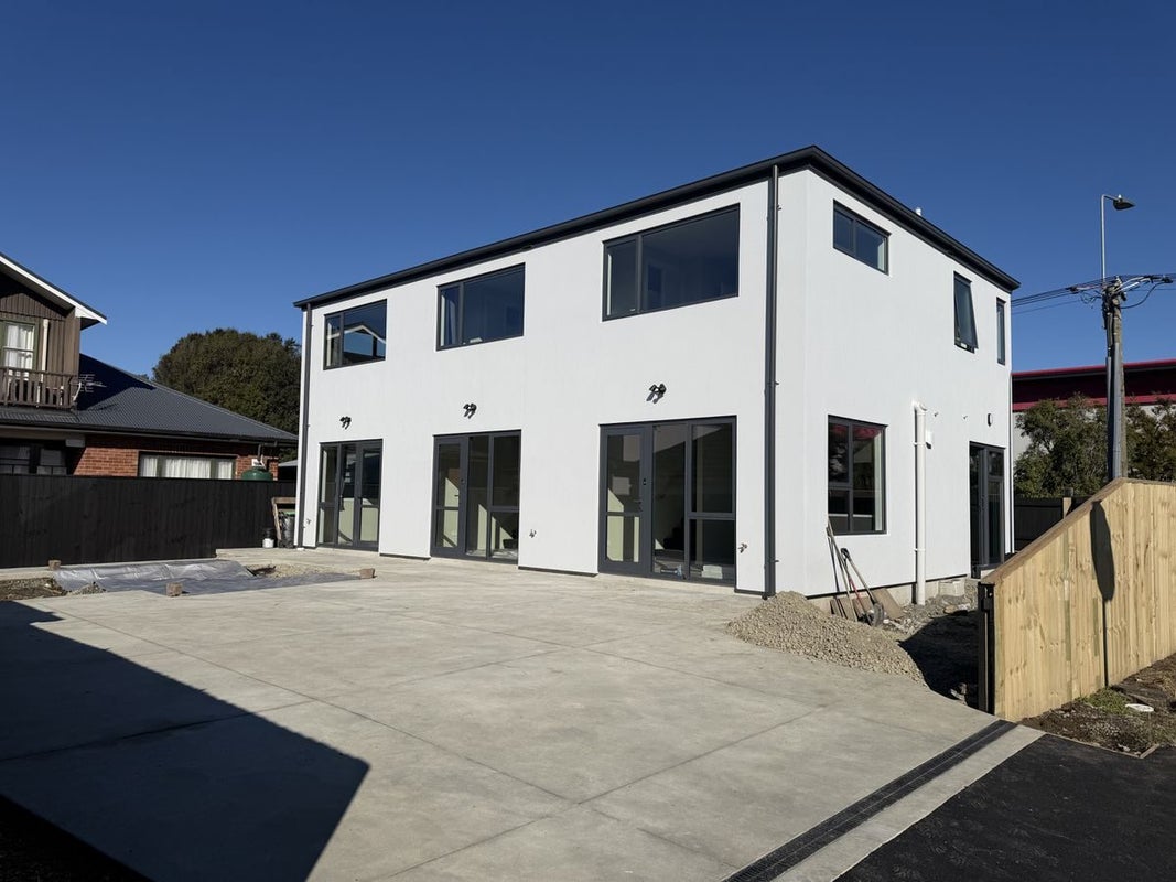 8 Sawyers Arms Road, Northcote, Christchurch - Carousel 11