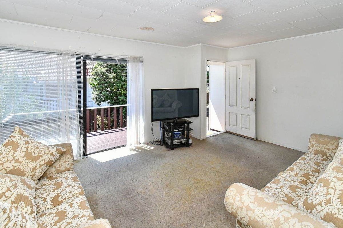 129 Finlayson Avenue, Clendon Park, Auckland - Carousel 13