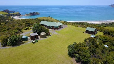1 Aotea Road, Glen Eden, Auckland - Carousel 1