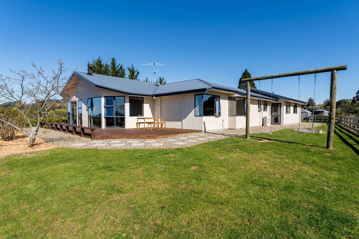 70 Chain Hills Road, Chain Hills, Dunedin - Carousel 2