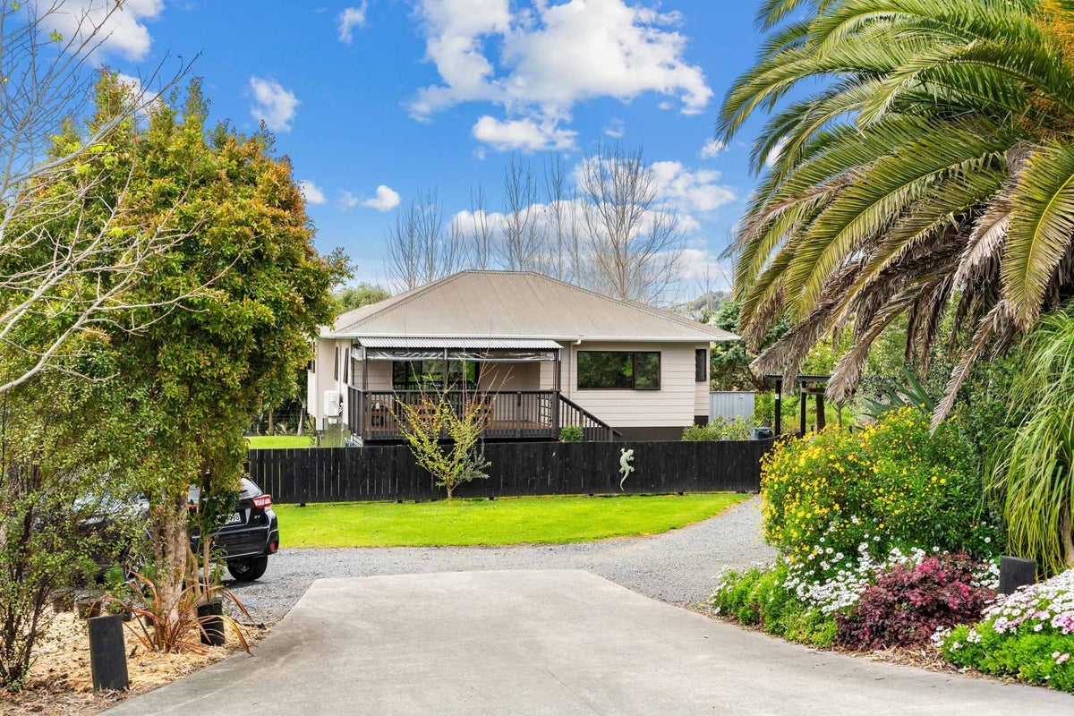 1935 Cove Road, Mangawhai Heads, Mangawhai - Carousel 1