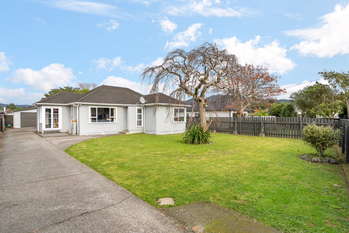 15 Ashforth Street, Wainuiomata, Lower Hutt - Carousel 31