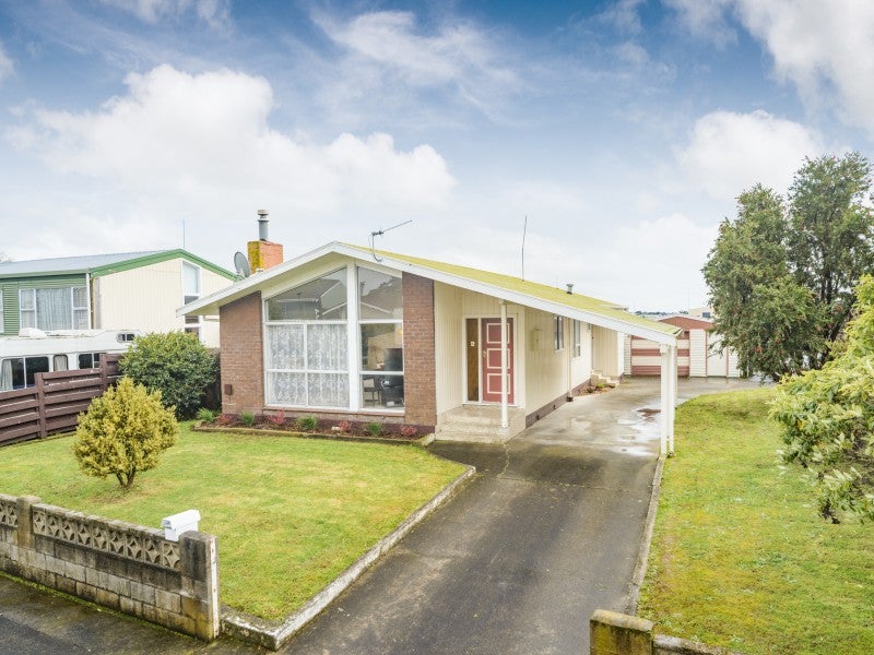 3 Paradise Place, Milson, Palmerston North - Carousel 1