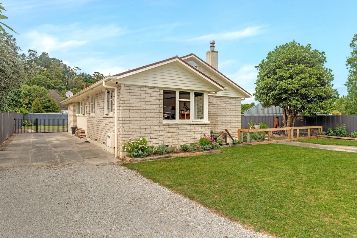 50 Massey Road, Mangapapa, Gisborne - Carousel 19