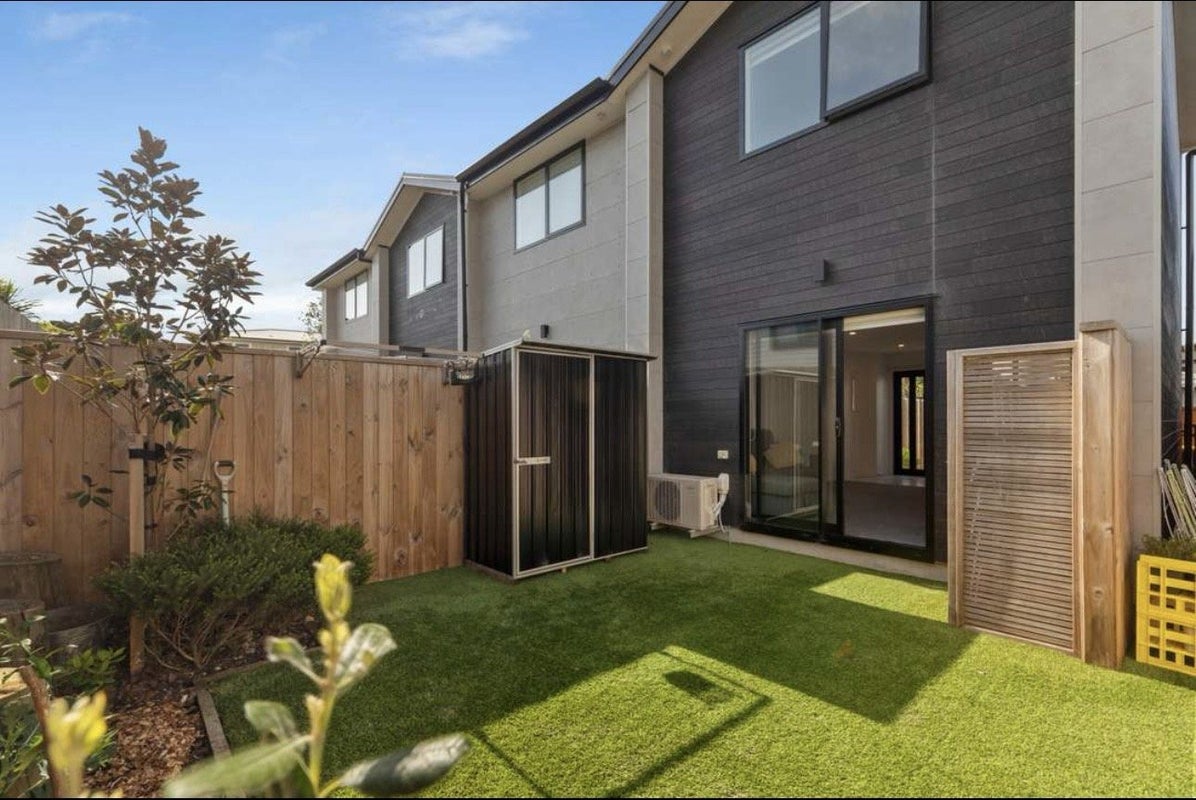 6/102 Millbrook Road, Sunnyvale, Auckland - Carousel 2