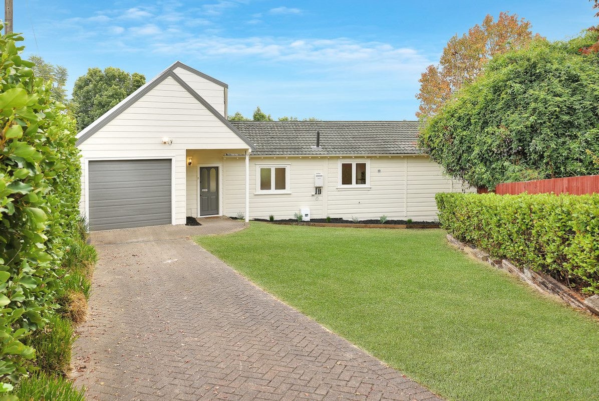 451 Mandeno Street, Te Awamutu, Te Awamutu - Carousel 1