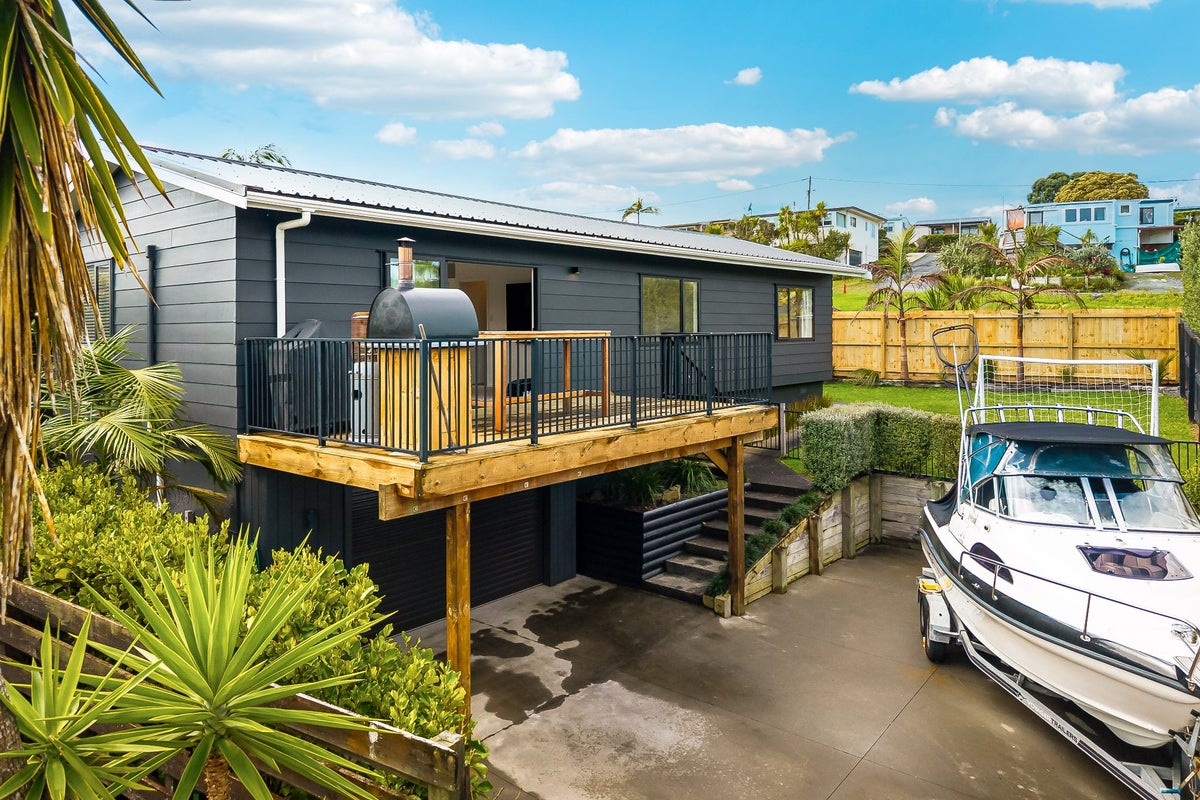 85B Rosario Crescent, Red Beach, Whangaparāoa - Carousel 2