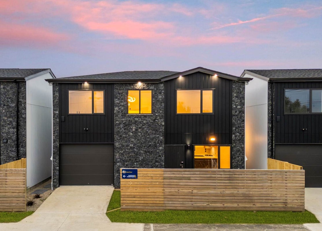 32A Milton Rd (formerly 2/38 Rosebank Rd), Papatoetoe, Manukau City, Auckland - Carousel 1
