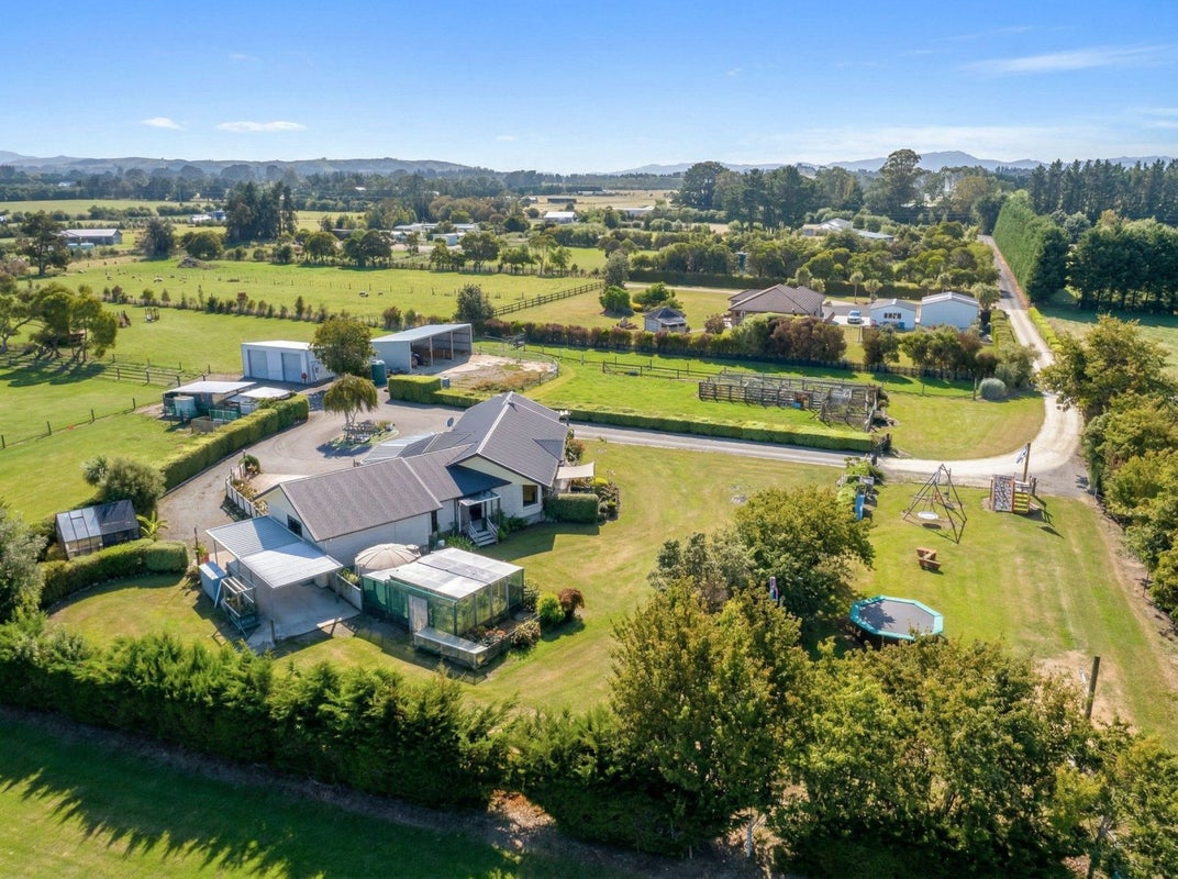 255B Norfolk Road, Waingawa, Carterton - Carousel 36