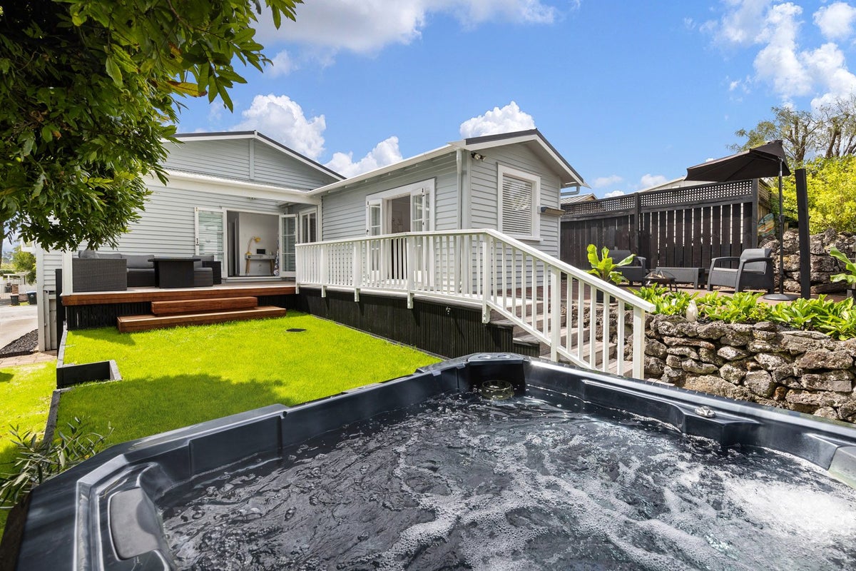 118 Shackleton Road, Mount Eden, Auckland - Carousel 2