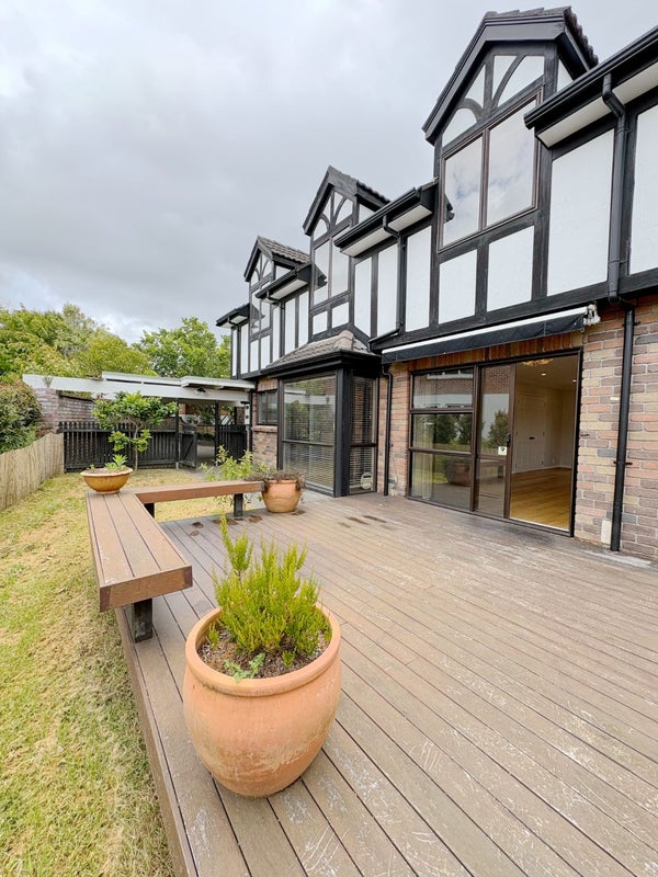 2/174 Upland Road, Remuera, Auckland - Carousel 2