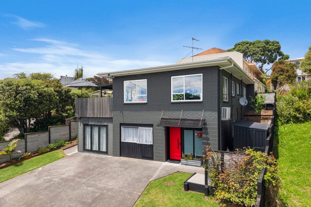 1/18 Mizpah Road, Torbay, Auckland - Carousel 1