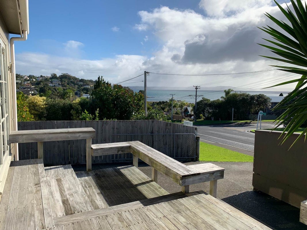 1303 Whangaparaoa Road, Army Bay, Whangaparaoa - Carousel 2