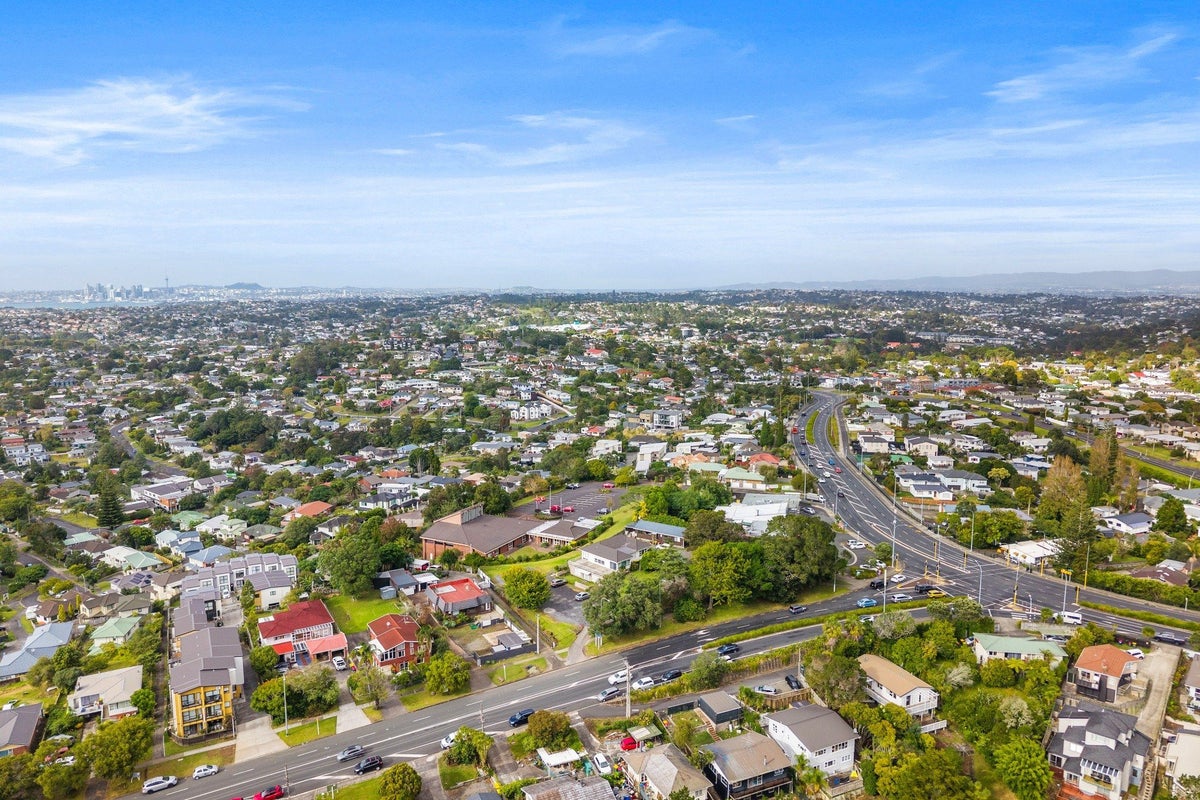 324 Wairau Road, Glenfield, Auckland - Carousel 7