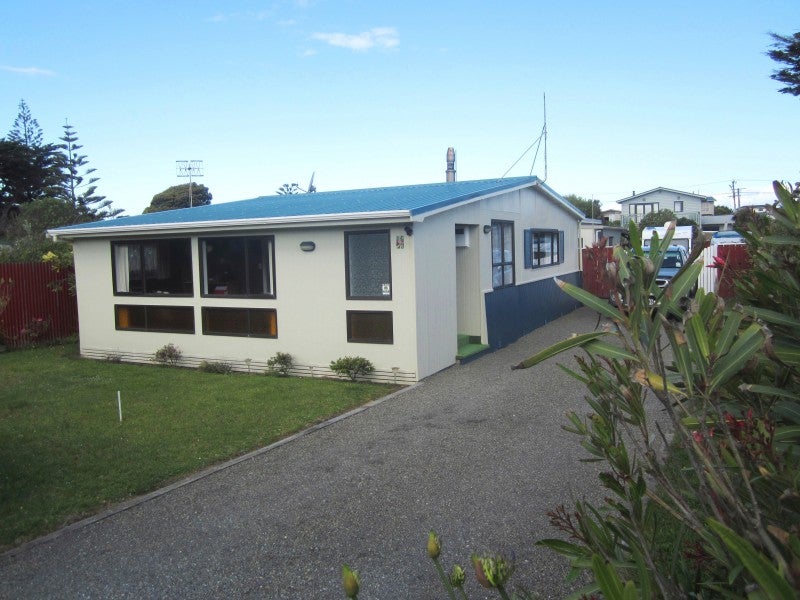 52 Rua Avenue, Waitarere Beach, Levin - Carousel 1