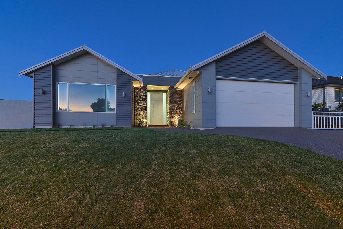 126 Iles Road, Lynmore, Rotorua - Carousel 1