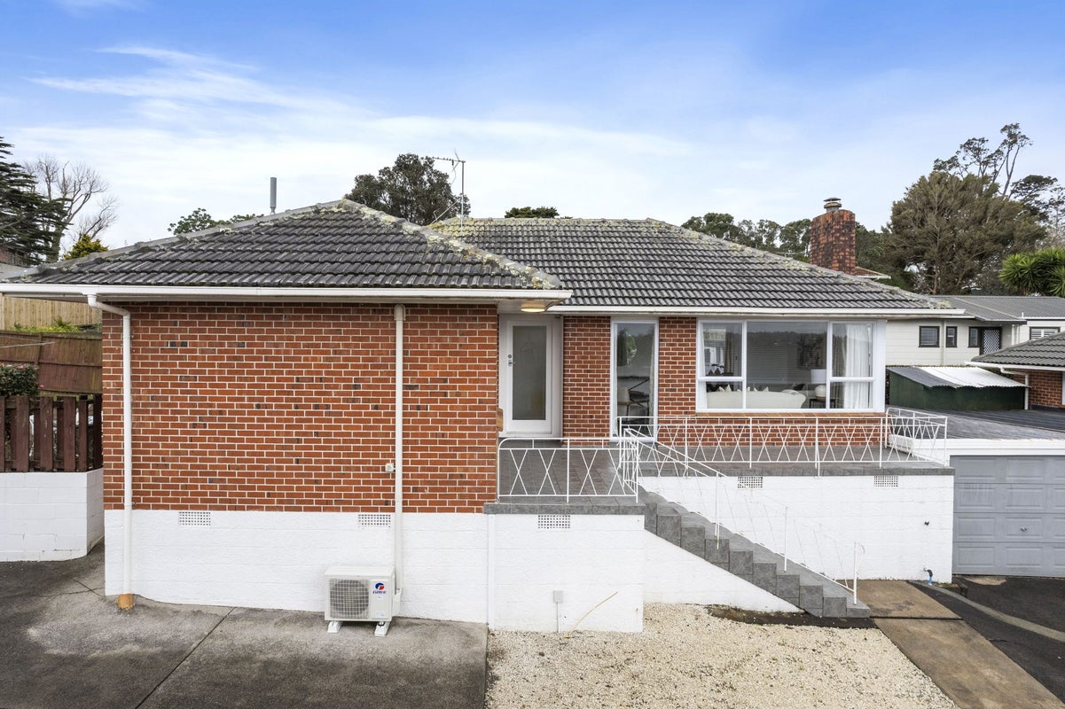 2/9 Howe Street, Howick, Auckland - Carousel 20