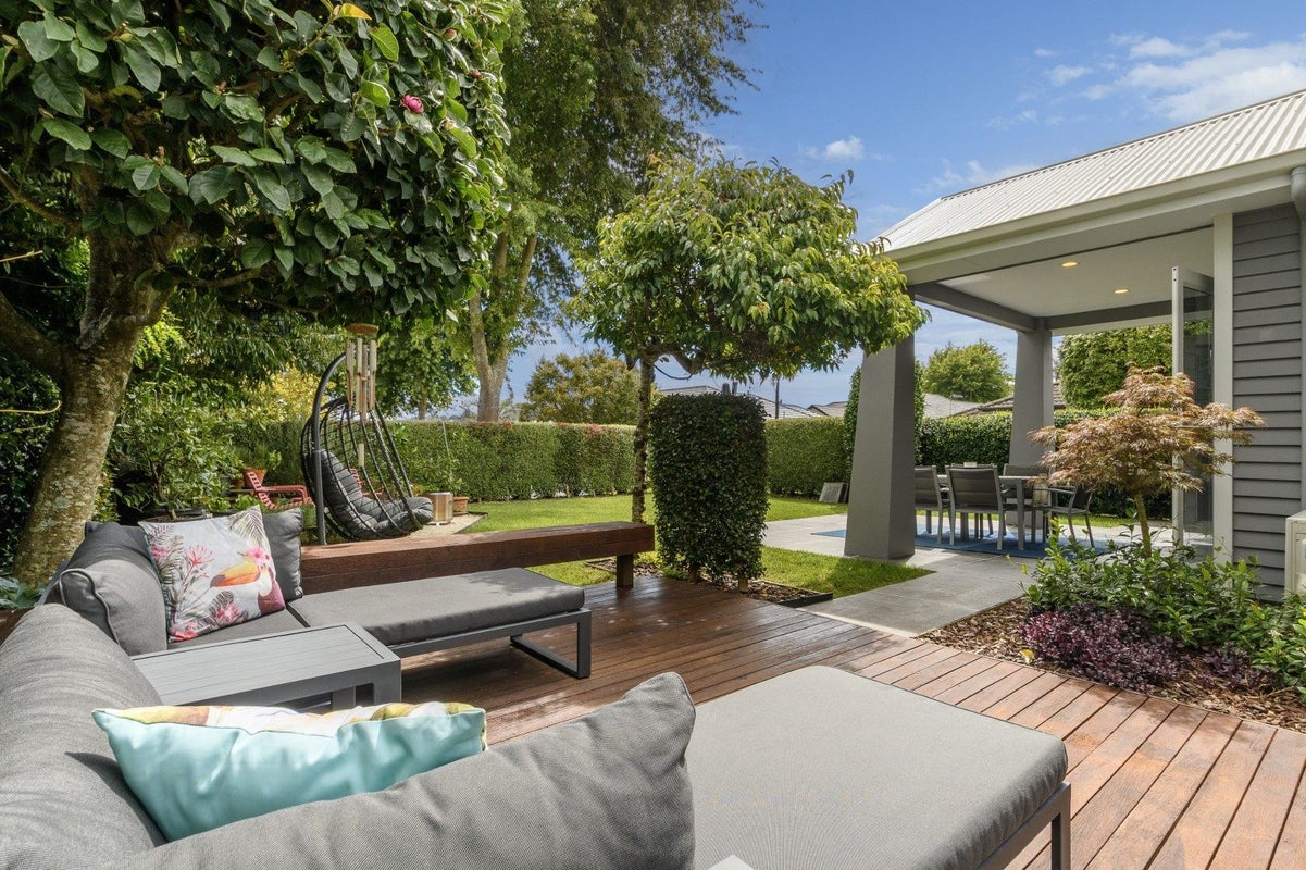 21 Redhaven Place, Bethlehem, Tauranga - Carousel 1