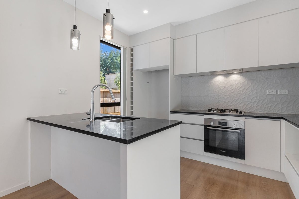 103C Lynwood Road, New Lynn, Auckland - Carousel 2