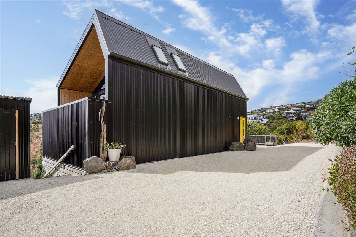 8 La Costa Lane, Mount Pleasant, Christchurch - Carousel 2