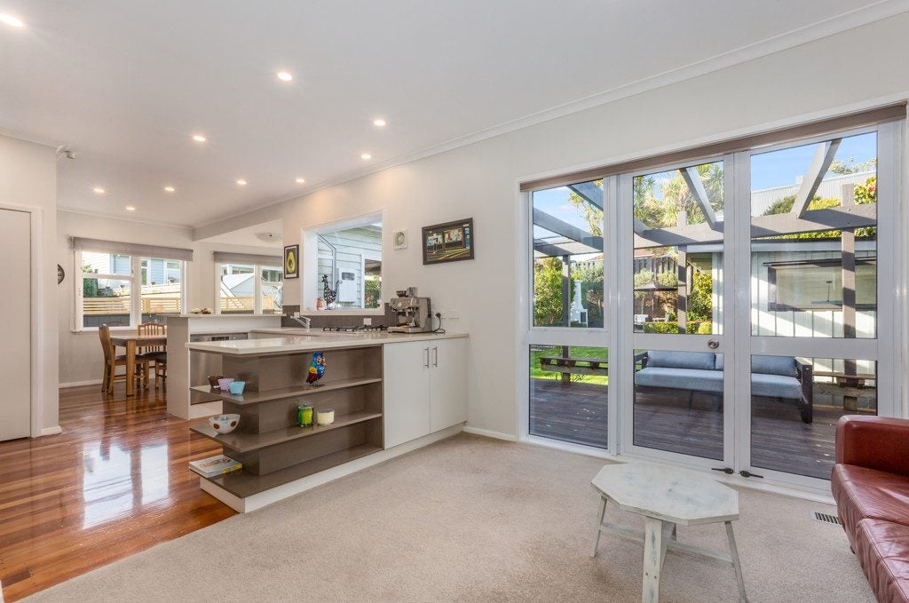5 Everest Street, Khandallah, Wellington - Carousel 2