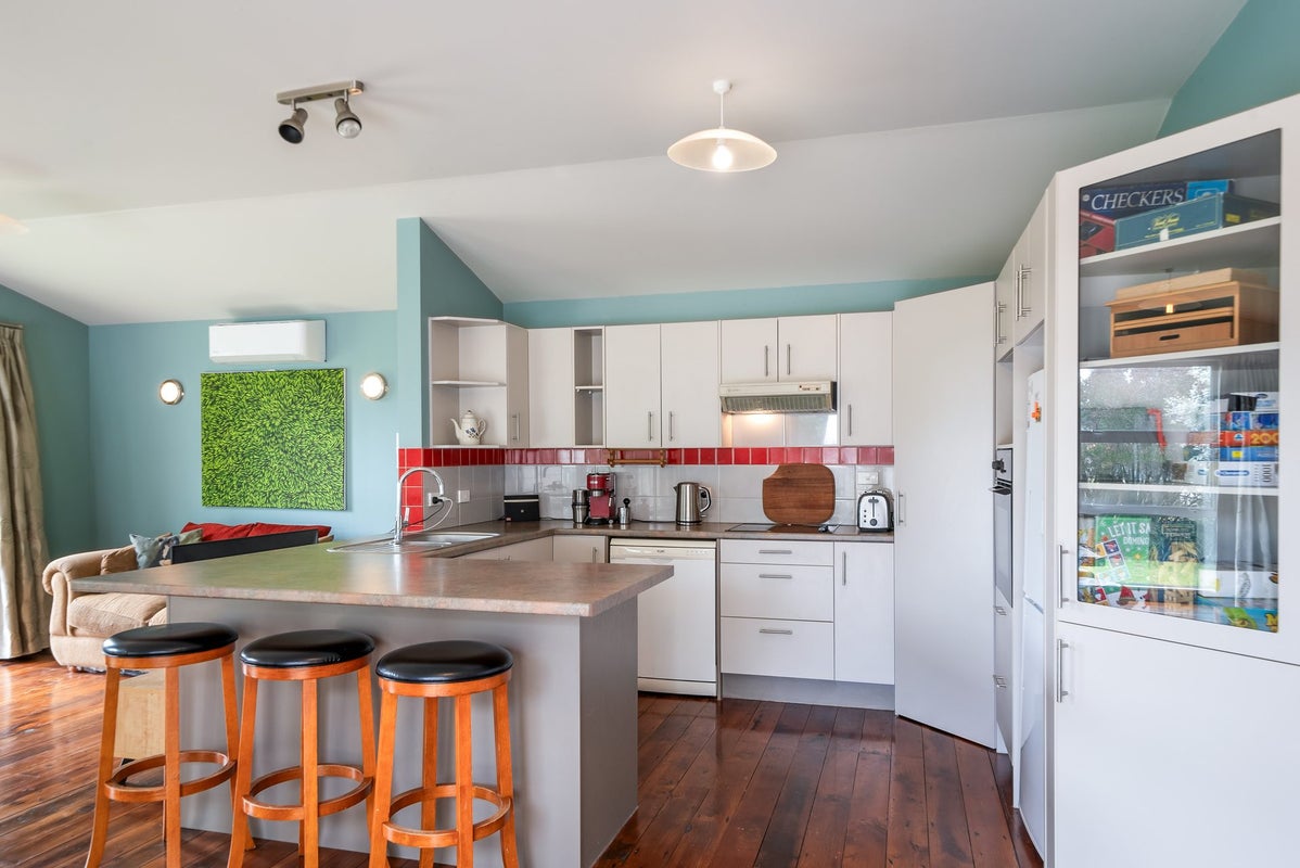 577 Waitarere Beach Road, Waitarere Beach, Levin - Carousel 2