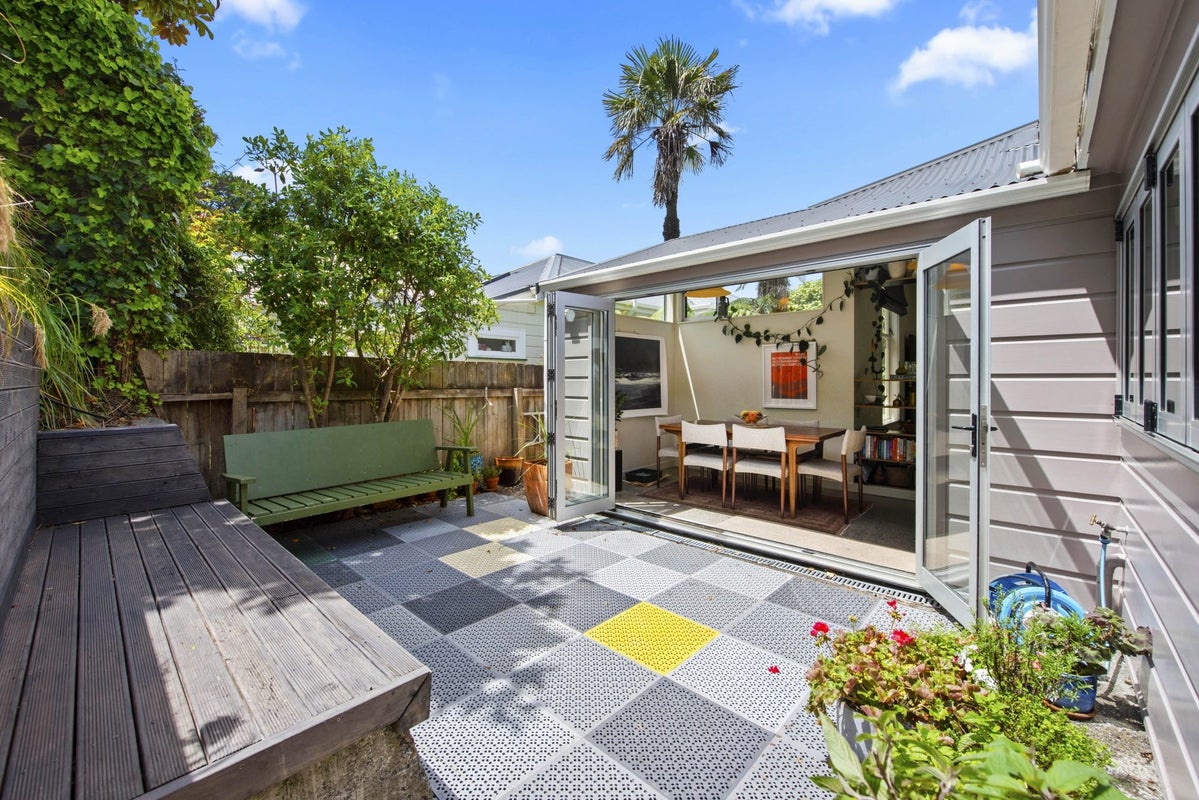 107 Mein Street, Newtown, Wellington - Carousel 13