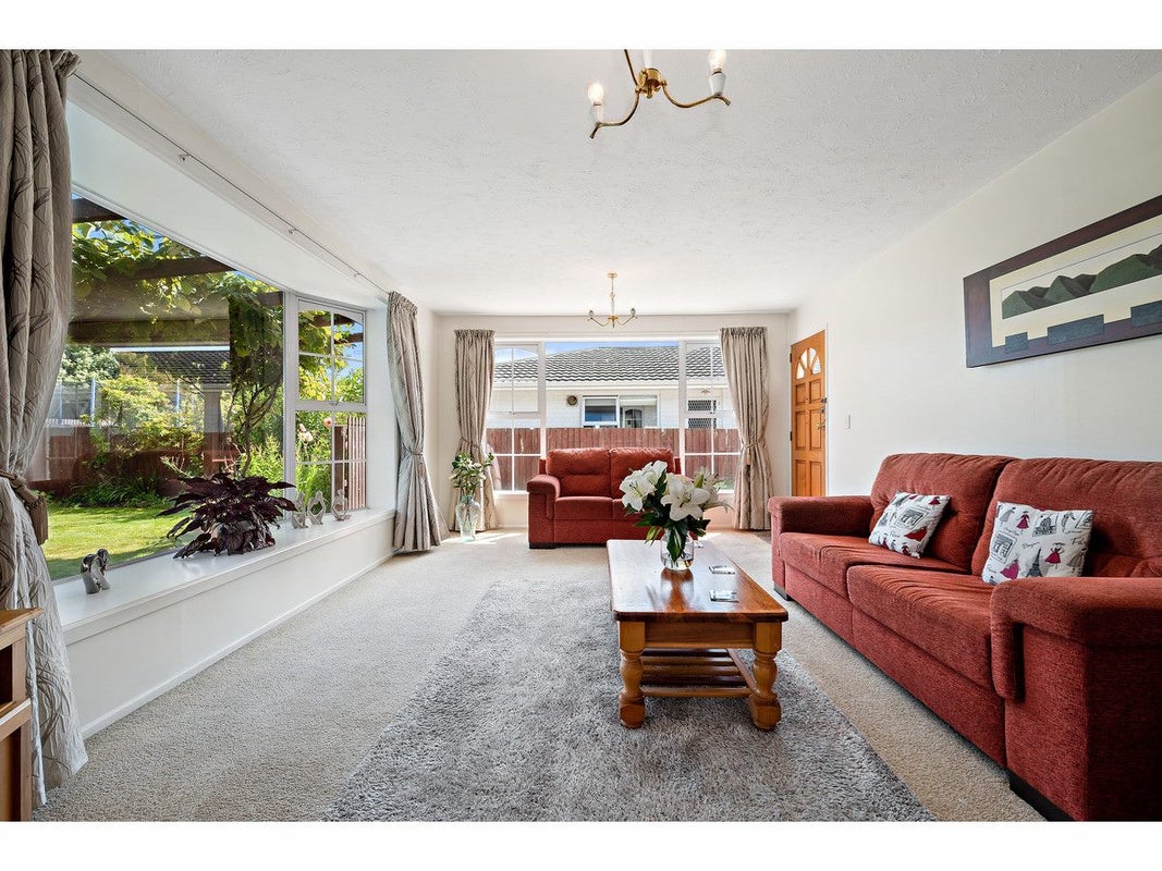 2/203 Main North Road, Redwood, Christchurch - Carousel 1