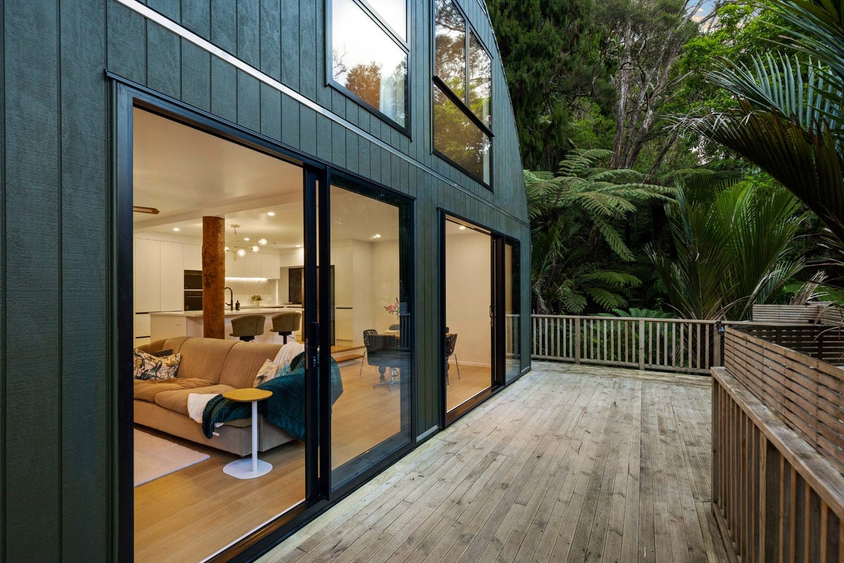 78 Mountain Road, Henderson Valley, Auckland - Carousel 1