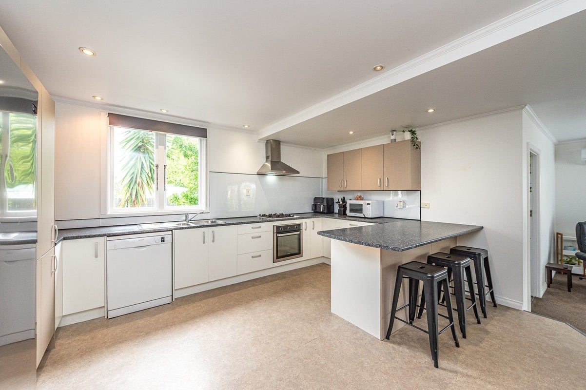 2 Gonville Avenue, Gonville, Whanganui - Carousel 2