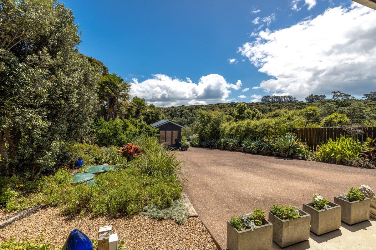 34 Wharf Road, Ostend, Waiheke Island - Carousel 24