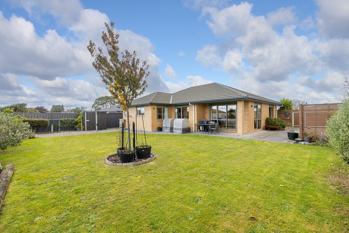 108 Solway Crescent, Solway, Masterton - Carousel 19